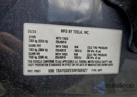 2024 Tesla Model Y z USA, uszkodzony, nr VIN 7SAYGDEE5RF088927